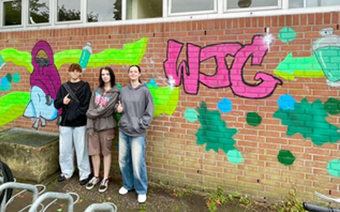 Graffitiprojekt Spielbereich/Außentoilette