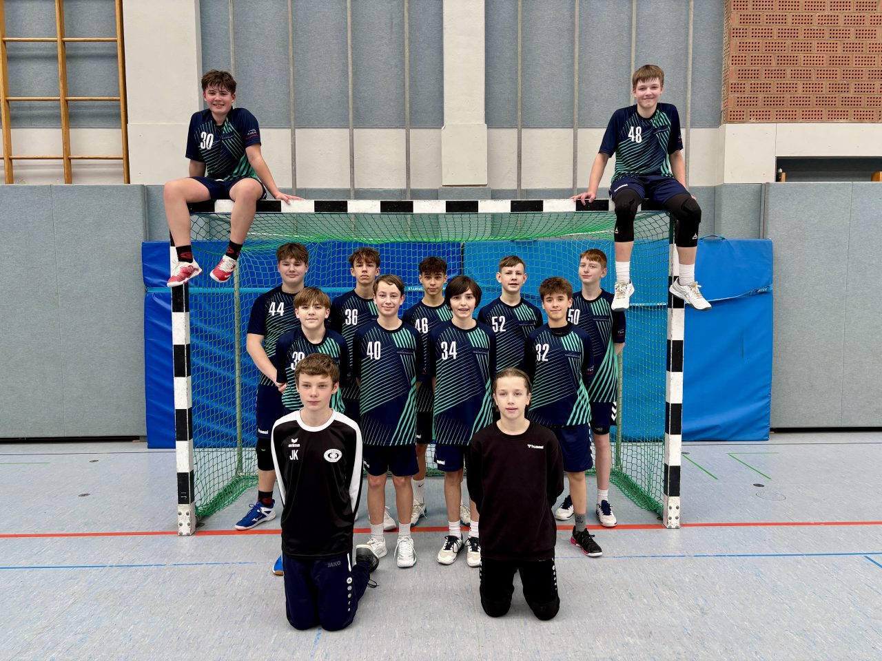 Mannschaftsfoto der U16-Handballmannschaft bei der Kreismeisterschaft 2025