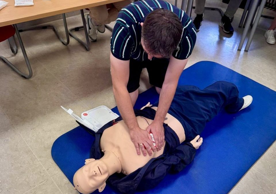 Fit für den Ernstfall – Auffrischung der Erste-Hilfe-Kenntnisse des Kollegiums