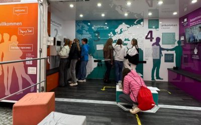 Schülerinnen und Schüler des WJG zu Gast beim Kolping Road Mobil