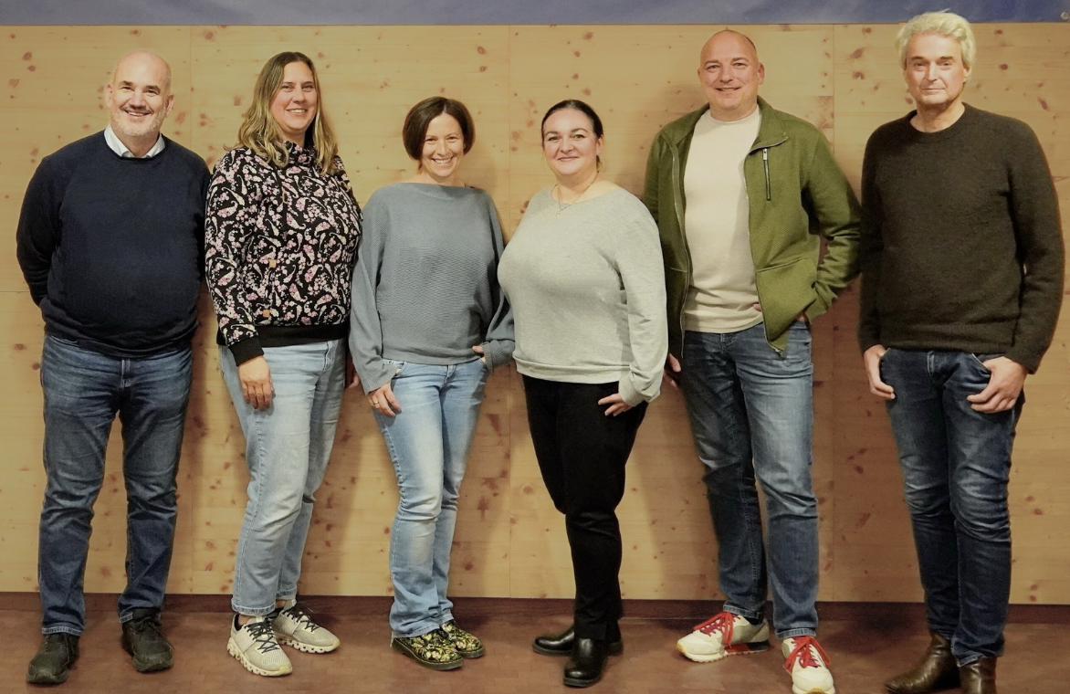 Die Elternvertreter der Schulkonferenz beim Gruppenfoto