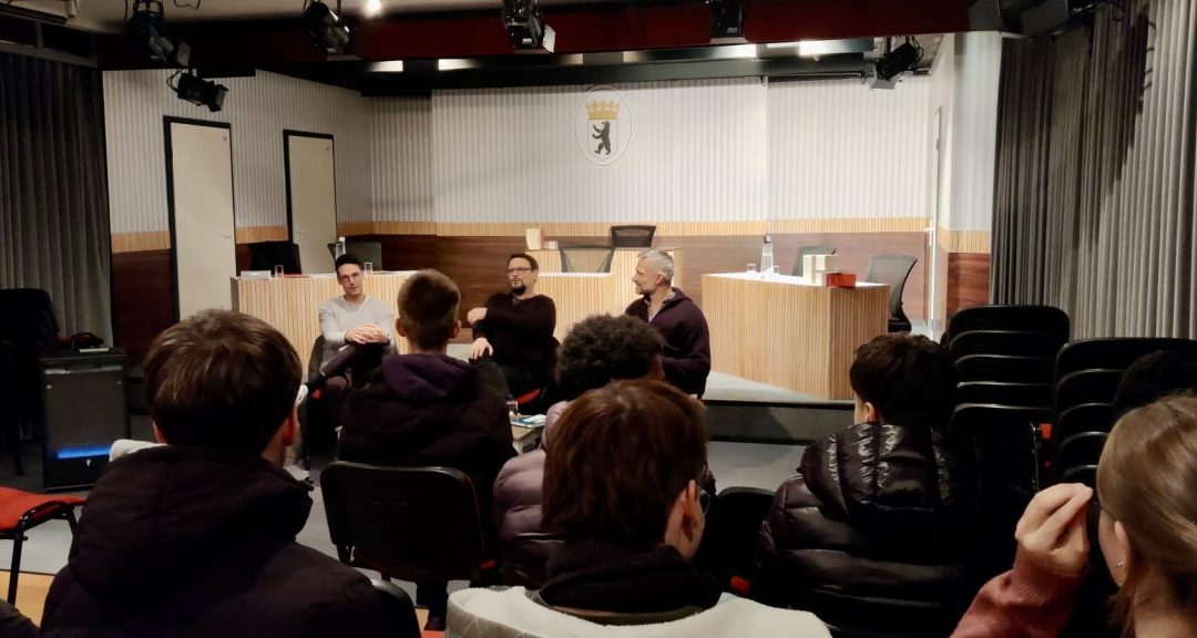 Mehrperspektivische Diskussion zu „Terror“ im Theater unterm Dach