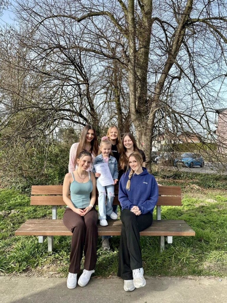 Gruppenfoto des Siegerteams